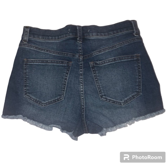 REFUGE JEAN SHORTS - Picture 2 of 4